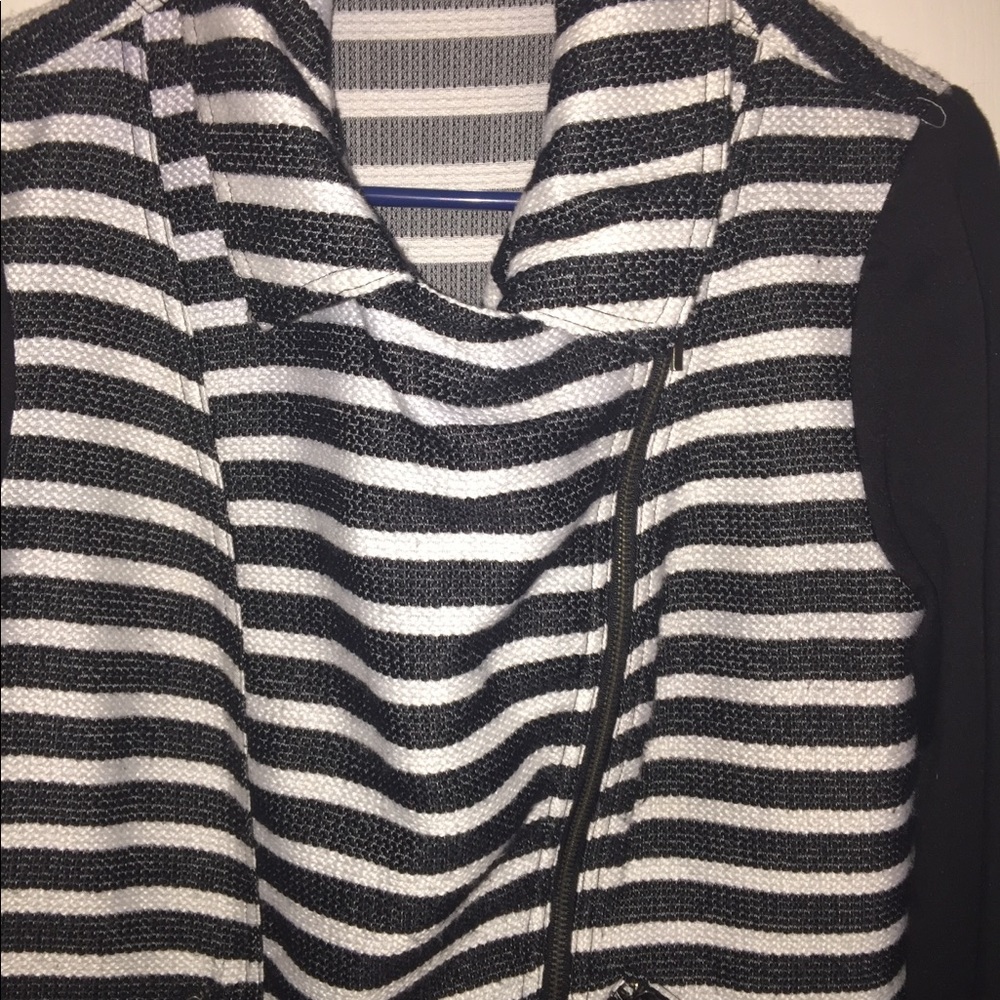 Jacket - Picture 4 of 7